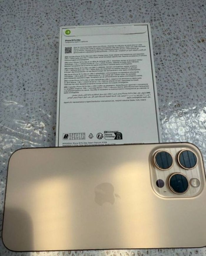 iPhone 16 pro max - photo numéro 2