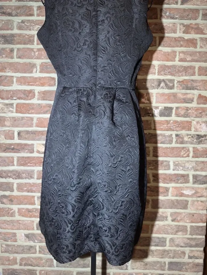 Robe noire motif Molly Bracken Taille 2 -> M / 38 - photo numéro 11