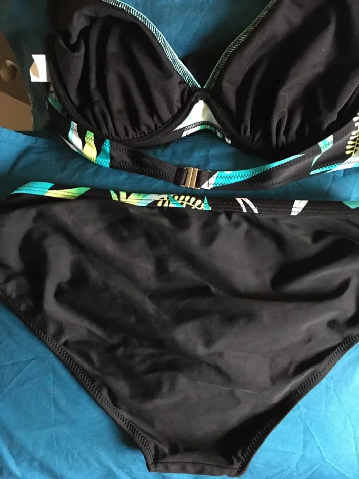 Maillot de bain 2 pièces - photo numéro 3
