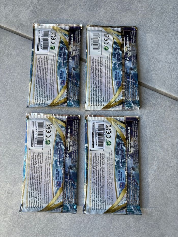 Pokémon 4 Booster EB12 Tempête argentée Lugia Épée et Bouclier neuf scellé fr - photo numéro 2