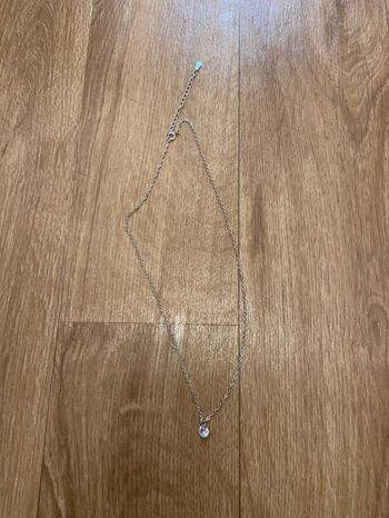 Collier fantaisie argenté neuf