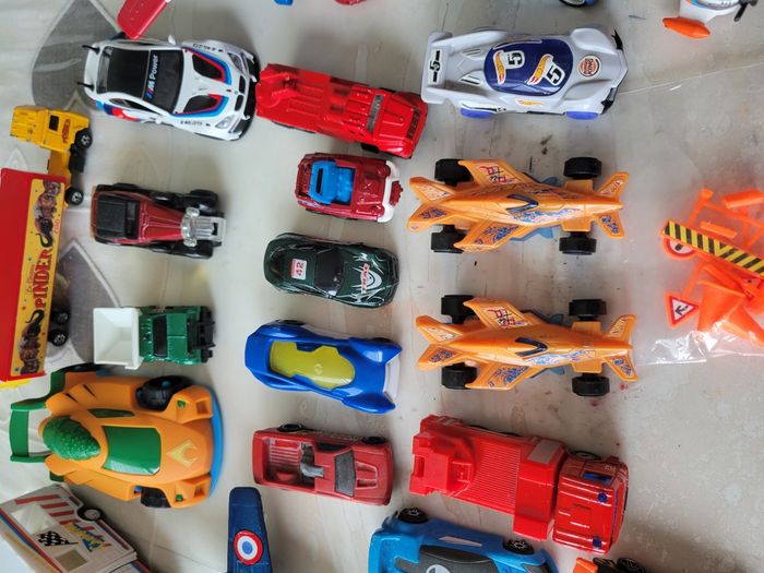 Lot de 25 véhicules certaines de marques - photo numéro 3