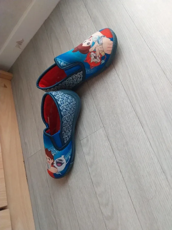 Pantoufle garçon pointure 33 - photo numéro 3