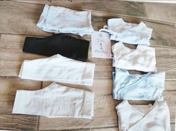 Lot bodies ouverture devant croisée et leggings