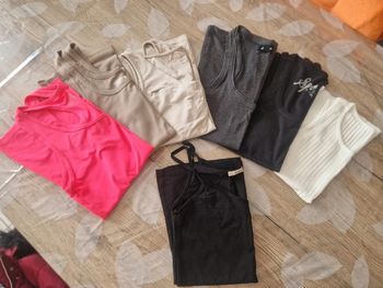 Lot débardeurs femme