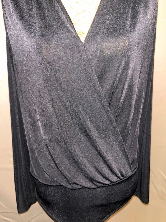 Body cache cœur kiabi taille L noir - photo numéro 3