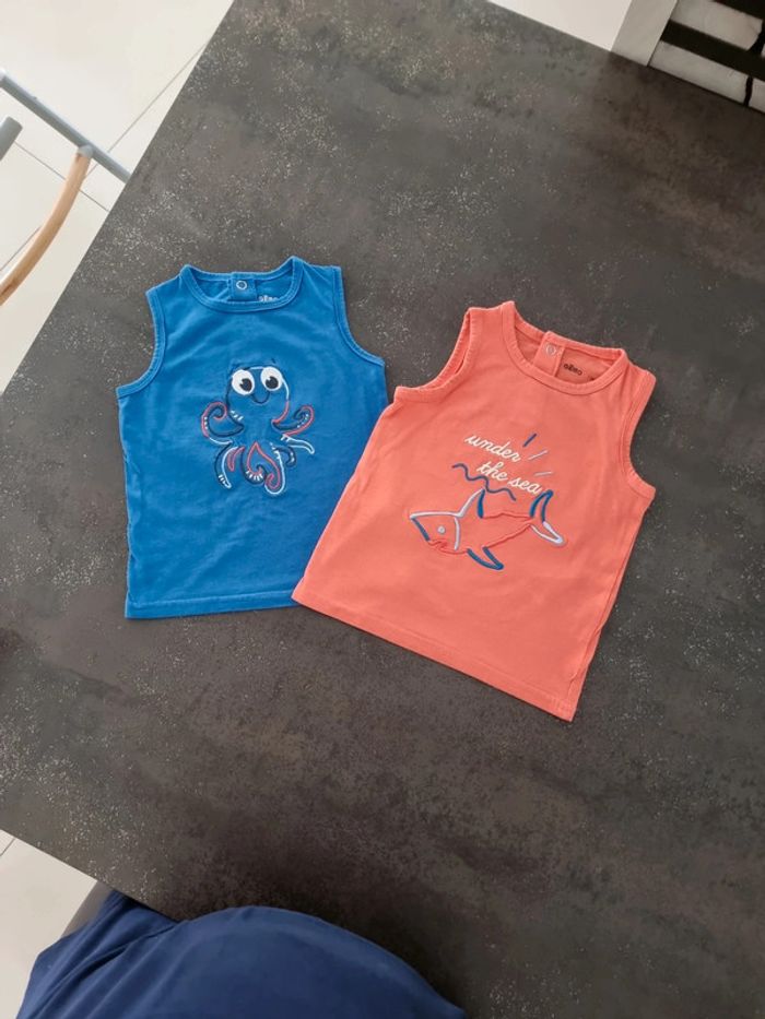 2 débardeurs Gemo en 24 mois