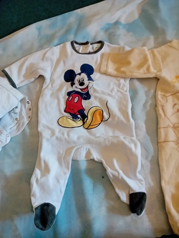 Pyjamas disney 6 mois - photo numéro 3