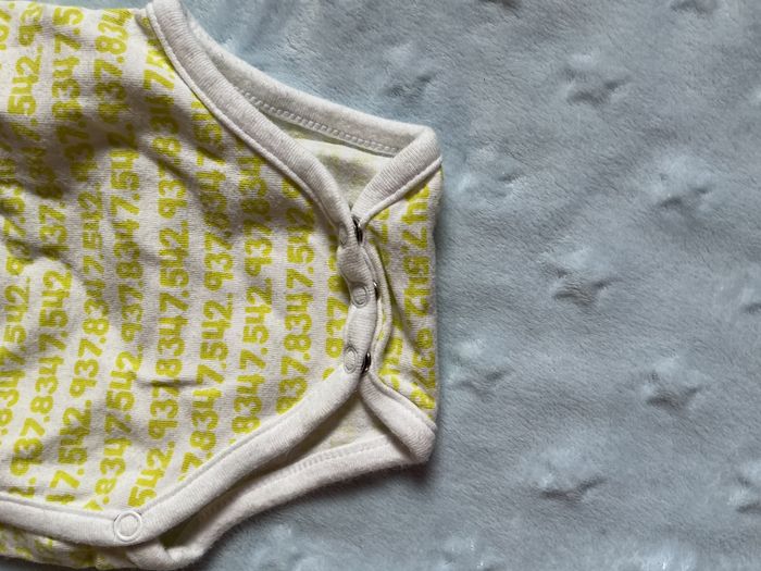 body manches courtes blanc et vert fluo ouverture devant orchestra 1 mois - photo numéro 4