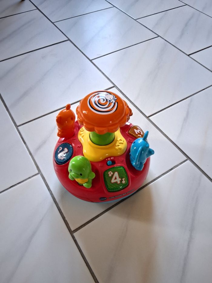 Toupie musicale vtech