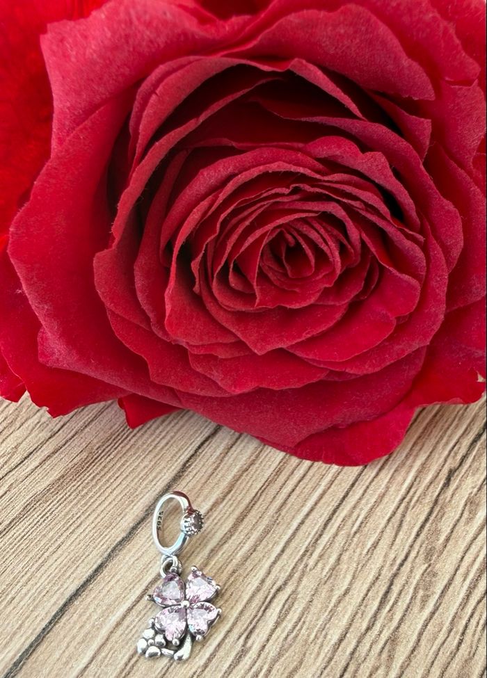 Charm petit trèfle rose en argent 925