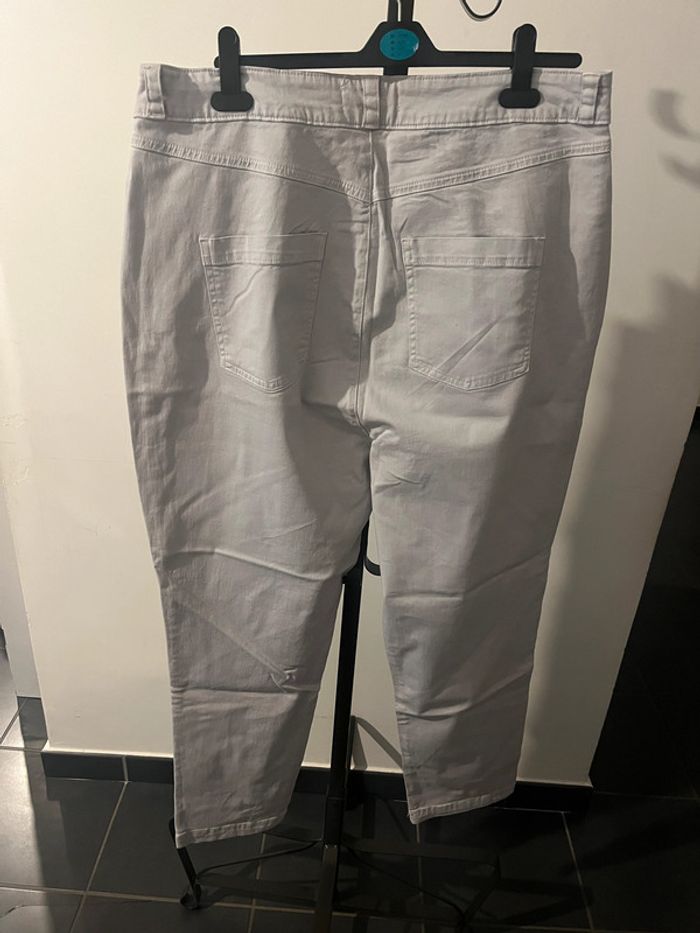 Pantalon gris.  Taille 46. - photo numéro 2