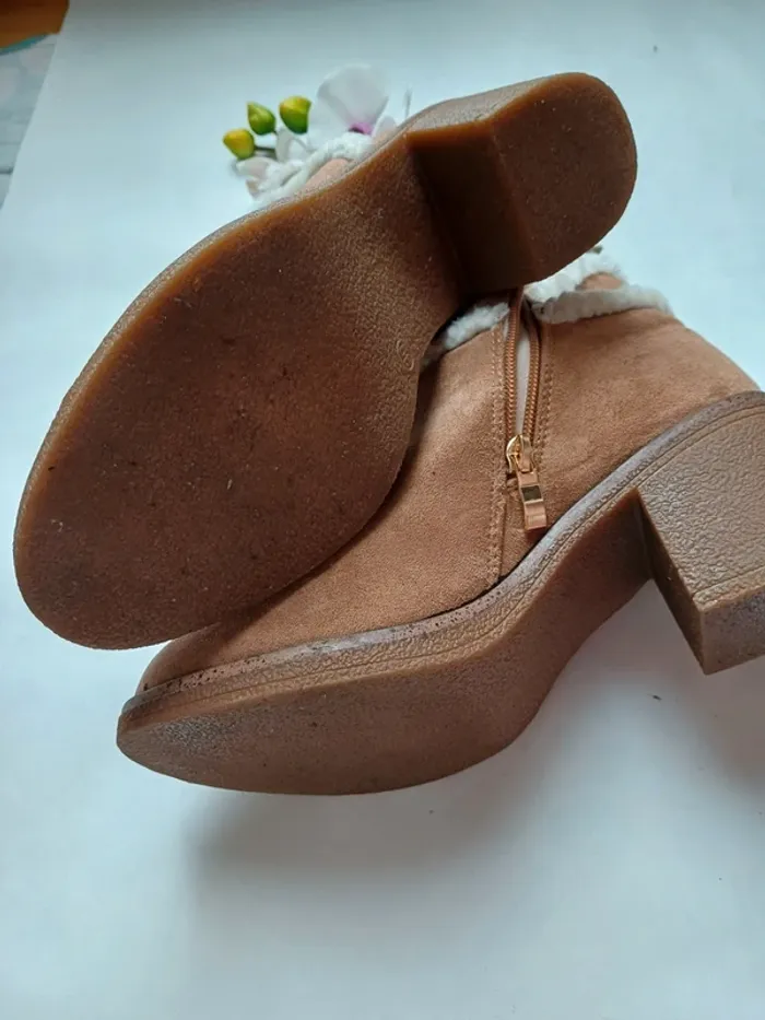 Boots fourrure camel NEUVES - photo numéro 3