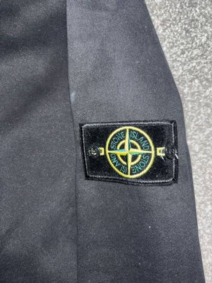 Pull stone Island noir taille S - photo numéro 3