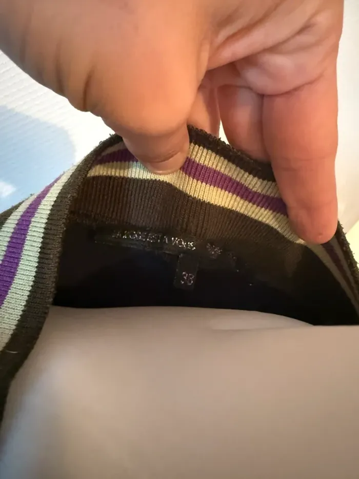 Robe en très bon état taille 38 noir et violet le monde est à vous - photo numéro 9