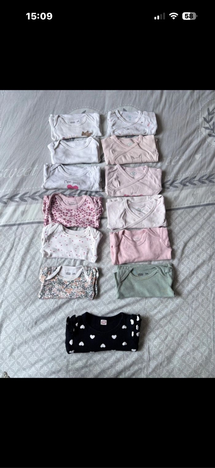 Lot de vêtements fille 6 mois - photo numéro 2