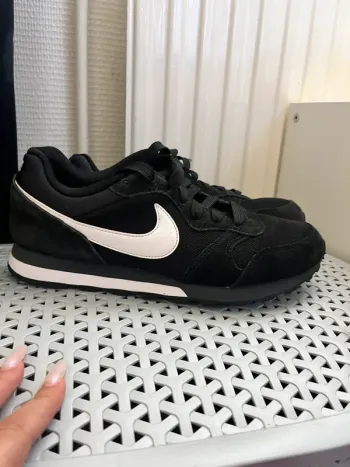 Nike Md Runner
