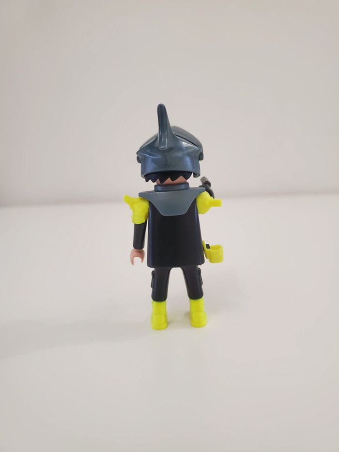 Playmobil Véhicule Scooter Marin des Mers avec son pilote et accessoires Très Bon état - photo numéro 7