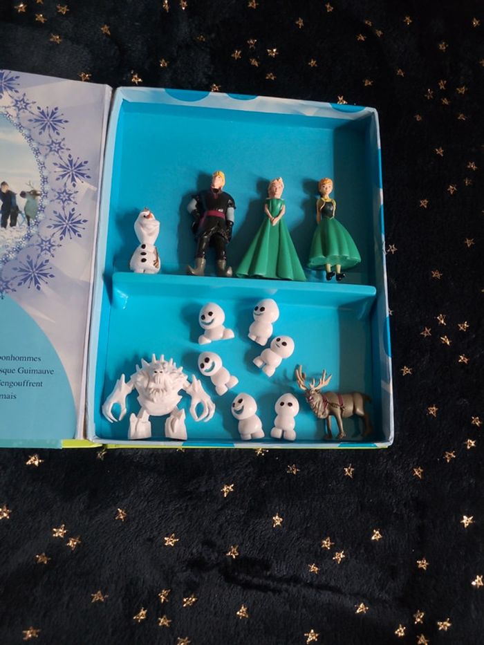 Livre la reine des neiges avec ses 12 figurines - photo numéro 4