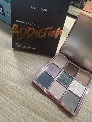 Palette 10 moodstruck addiction