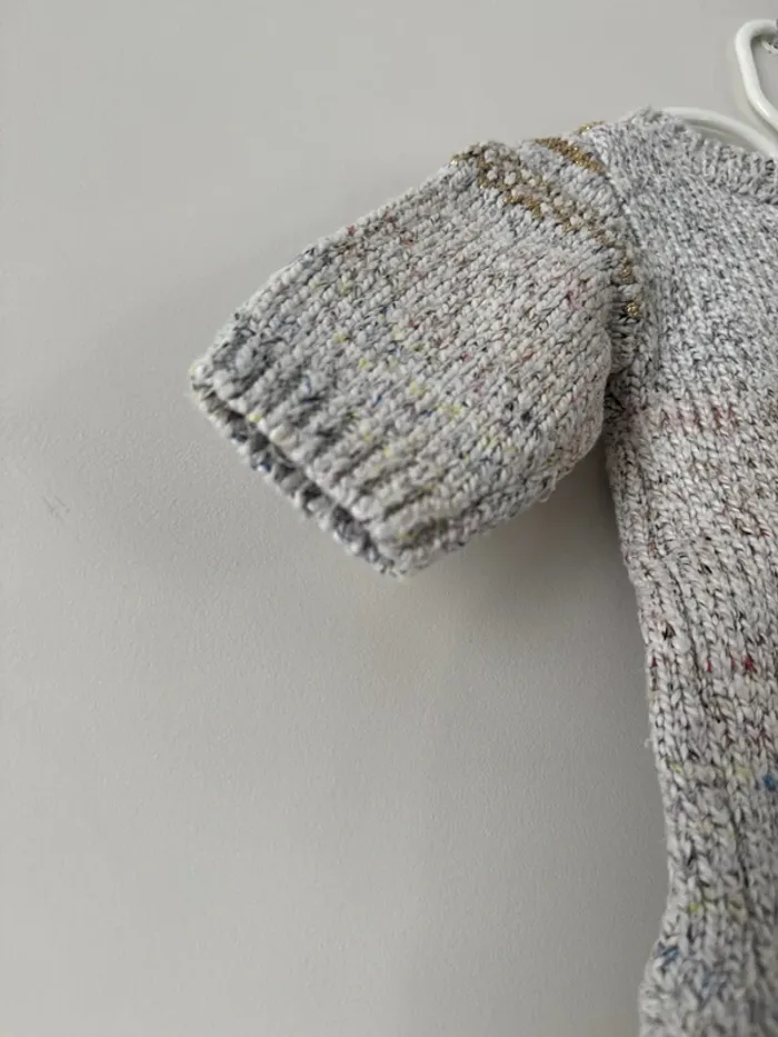 👚 Pull hiver - bébé fille - 52-56 cm-1 mois Kiabi - très bon état - photo numéro 8