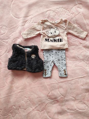 Ensemble 3 pièces  fille 1 mois