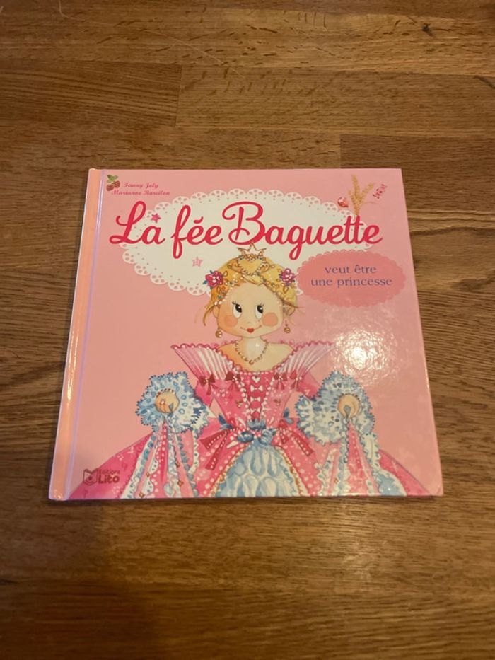 Livre La fée baguette veut être une princesse Numéro 21