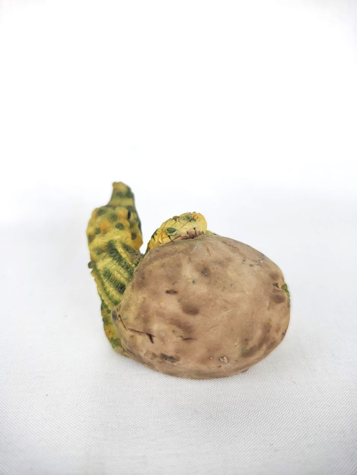 Figurine Bébé Crocodile / Alligator - Sortant de l'Œuf - Résine 5 cm - photo numéro 3