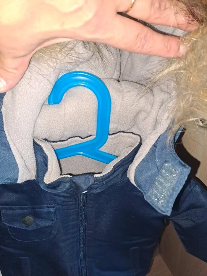 Manteau doublé chaud garçon tissaia 18 mois super état - photo numéro 4