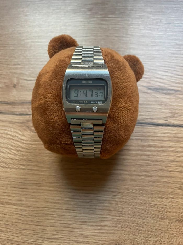 Montre LCD - Seiko - 1976 - 1977 - 0439-5007 - Vintage - photo numéro 3