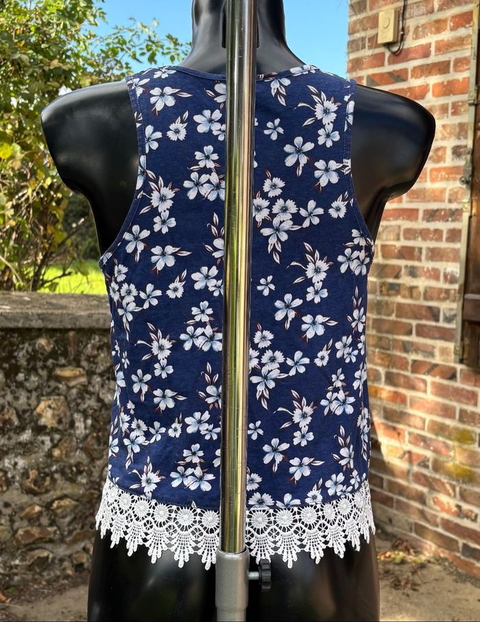 🌸 Top court fleuri Terranova – Taille 36 - photo numéro 3
