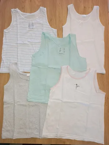 Lot maillot de corps 7/8ans