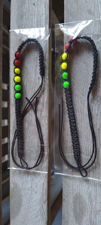 Lot de bracelets rasta