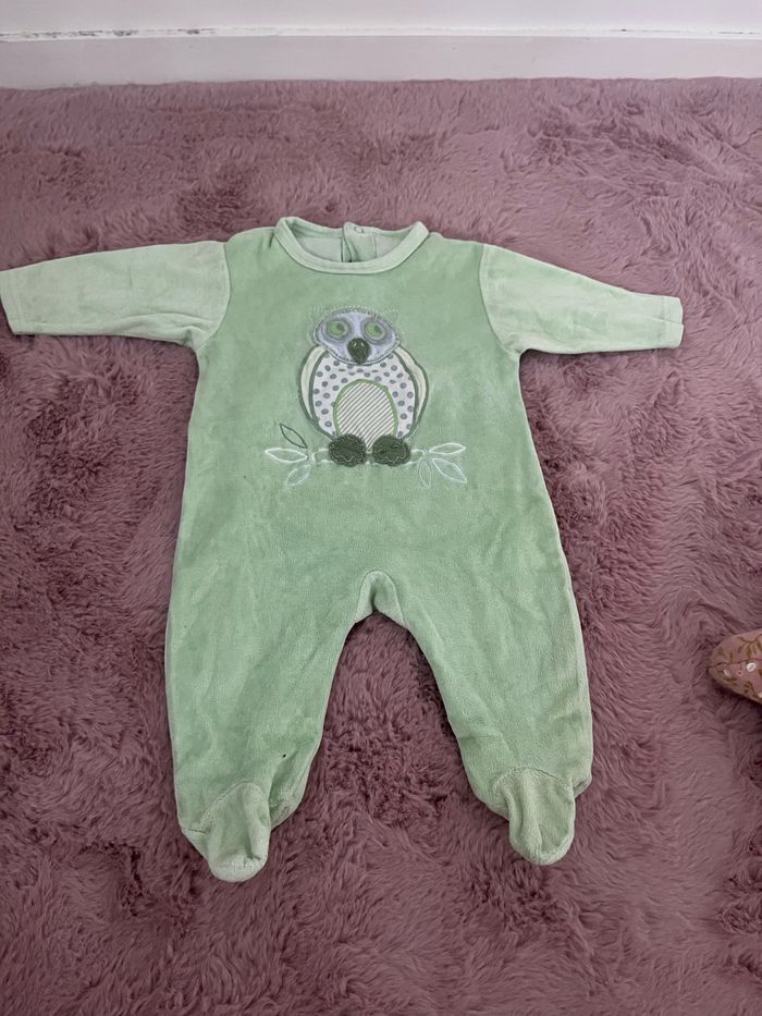 Lot de pyjama 6 mois - photo numéro 2