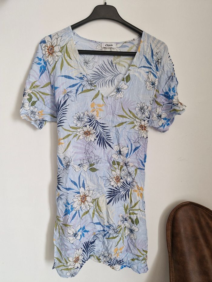Robe bleu en coton de Etam légère à imprimé fleuri bleu et blanc,neuve taille 38 - photo numéro 2
