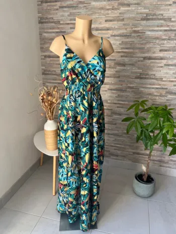 Robe longue noire à fleurs