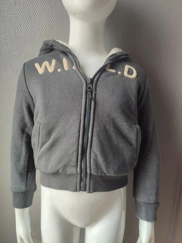 Veste à capuche