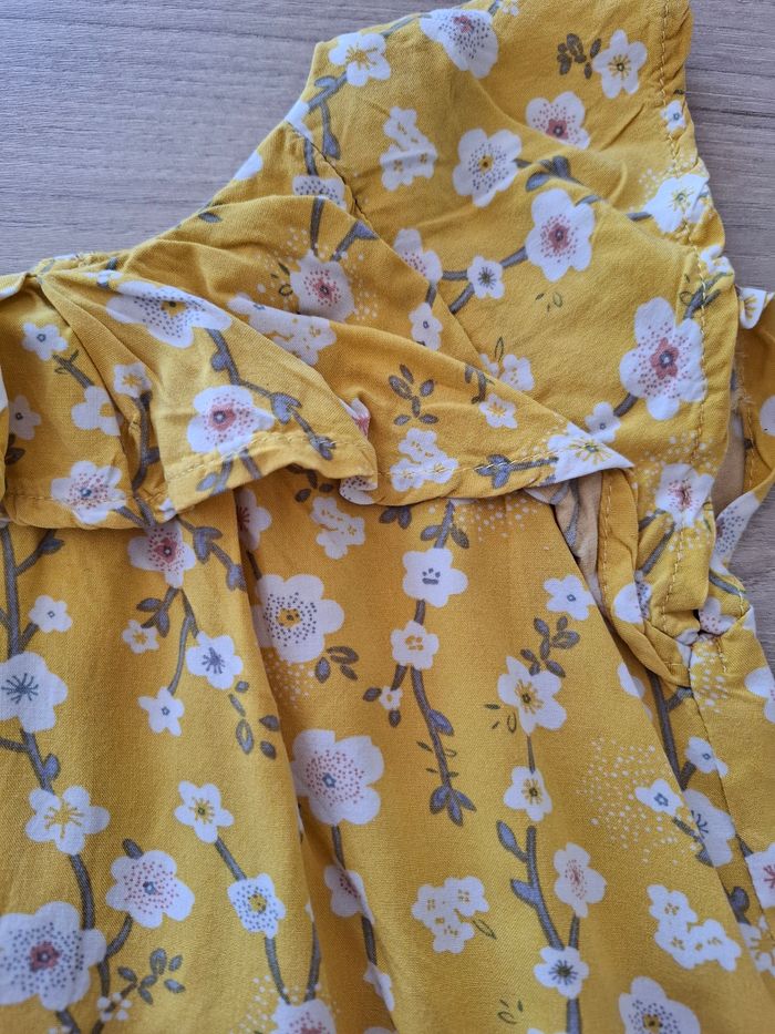 Blouse jaune fleurie kiabi 3 ans - photo numéro 2