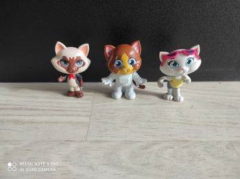 Lot figurines chats rainbow