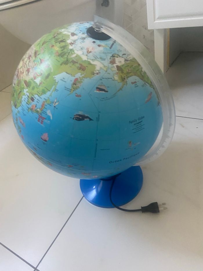 Globe - photo numéro 1