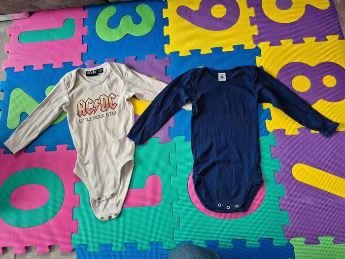 Lot de 2 bodies, ML. 24m - photo numéro 2