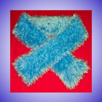 Écharpe Tricotée Longue Fantaisie Aspect Poilu Mohair Bleu Clair Neuf Sans Étiquette