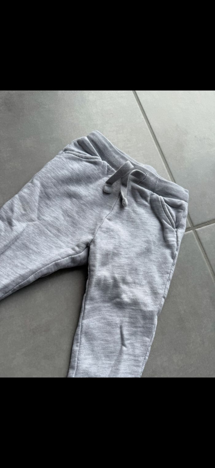 Jogging Kiabi 18 mois - photo numéro 3