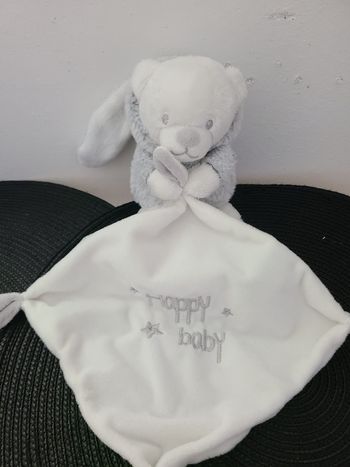 Doudou Lapin Ours Mouchoir ORCHESTRA PREMAMAN Blanc Gris HAPPY BABY DOUX