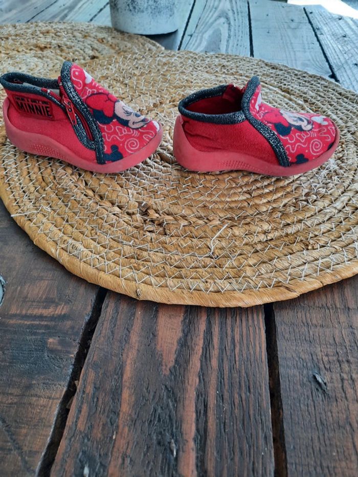Chausson Minnie taille 18 - photo numéro 4