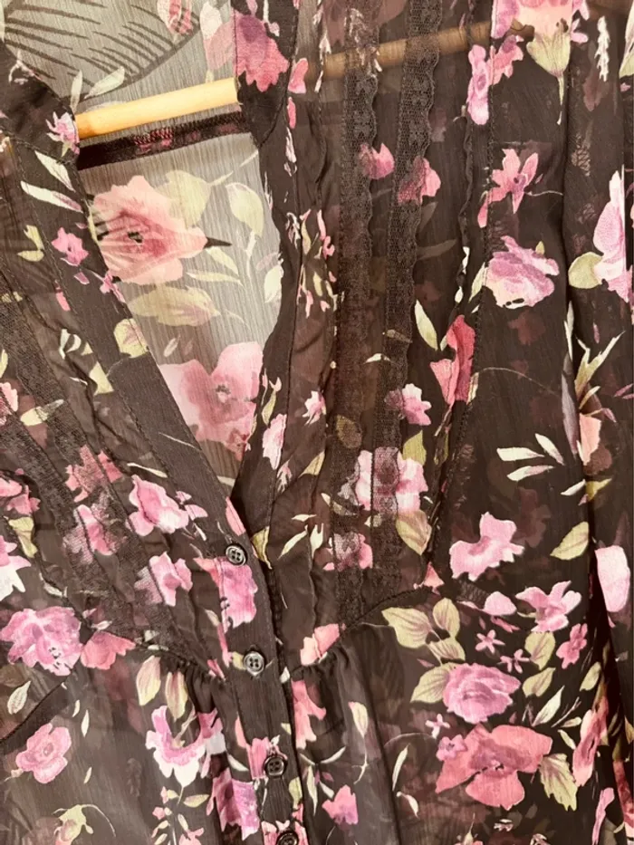 Taille 38 ~ M blouse légère voilage femme Clara Vittri noire et violet * florale * 🌺 - photo numéro 4