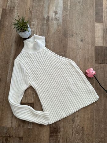 - Pull     - Taille 36 / S  - Très bon état