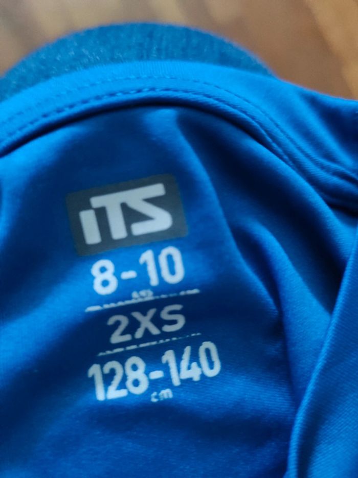 Tee shirt bleu - photo numéro 2