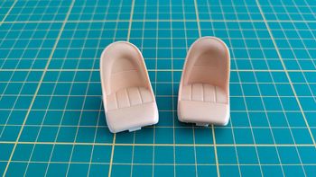 Lot x2 sièges pièce détachée miniature Bburago Burago Jaguar type E 1961 1/18 1/18e 1/18ème #C35