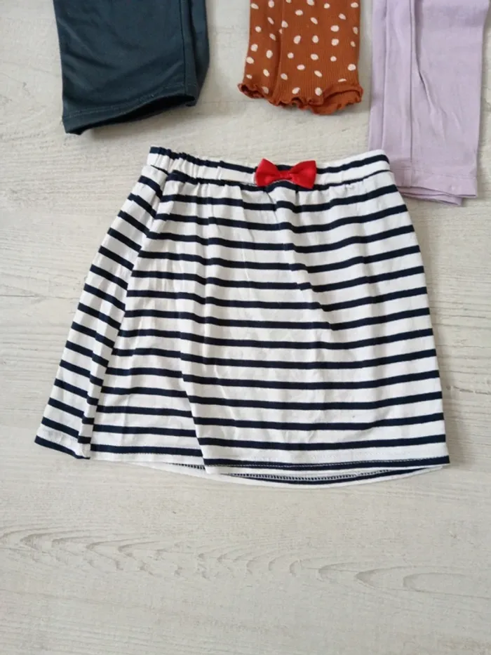 Lot de 4 bas 5 ans - photo numéro 5